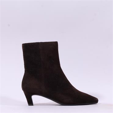Pedro Anton Felicity Low Heel Ankle Boot - Brown Suede